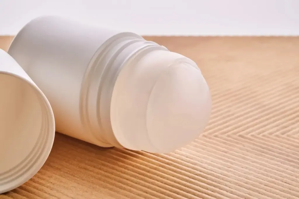7 chytrých nápadů, jak dát prázdným deodorantům druhý život a ušetřit