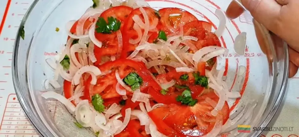 Achichuk: Skvělý recept, kde rajčata a cibule vytvoří zázrak