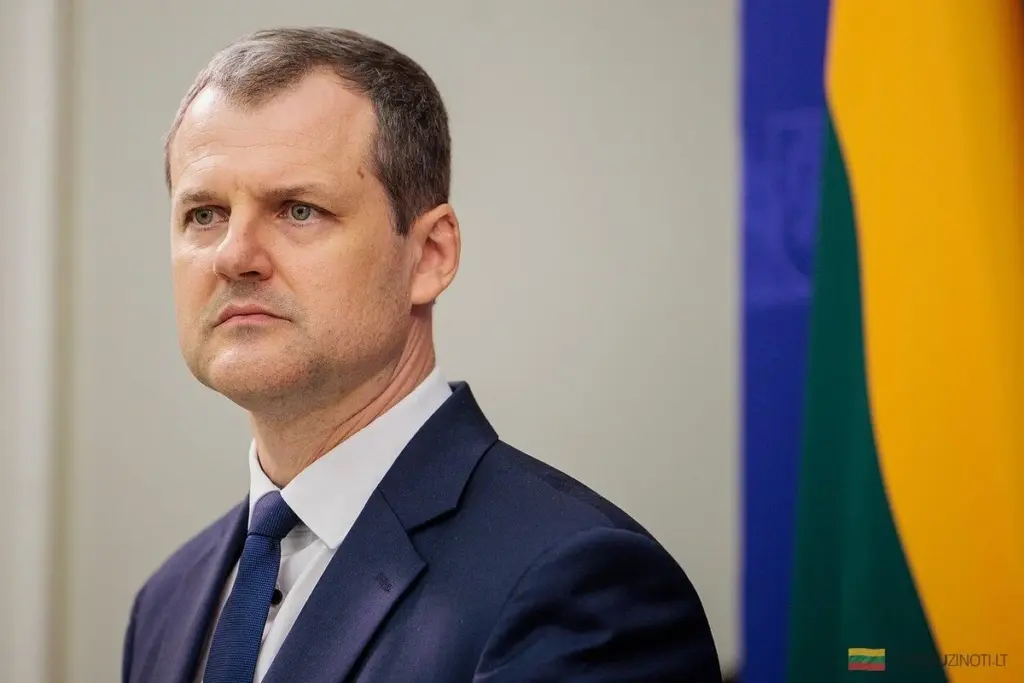 Bývalý premiér výslech jako speciální svědek: Co to znamená pro jeho politickou budoucnost?