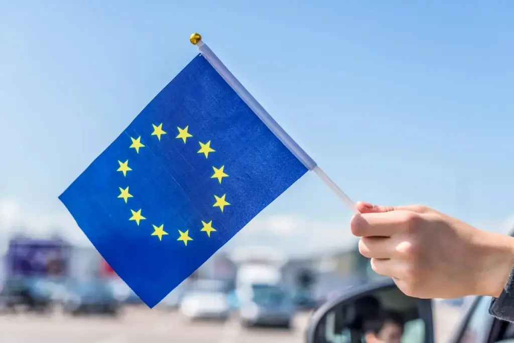 Česko hlásí otevřený vzdor Bruselu: Chceme zachovat spalovací motory a ochránit průmysl v hodnotě miliard