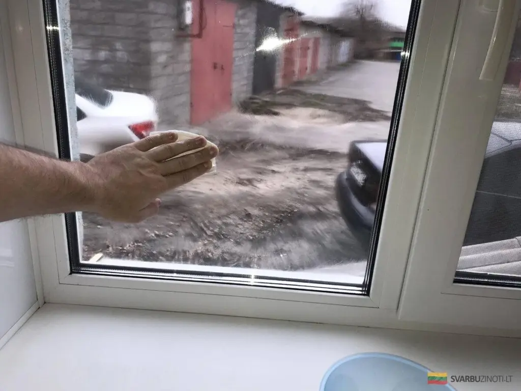 Domácí pasta proti zamlžování oken: Už nikdy se vám nezamlží!