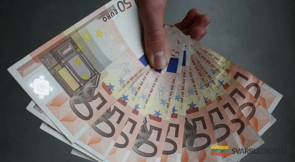 Kdyby nejbohatší Češi rozdali svůj majetek, dostanete 5 600 eur