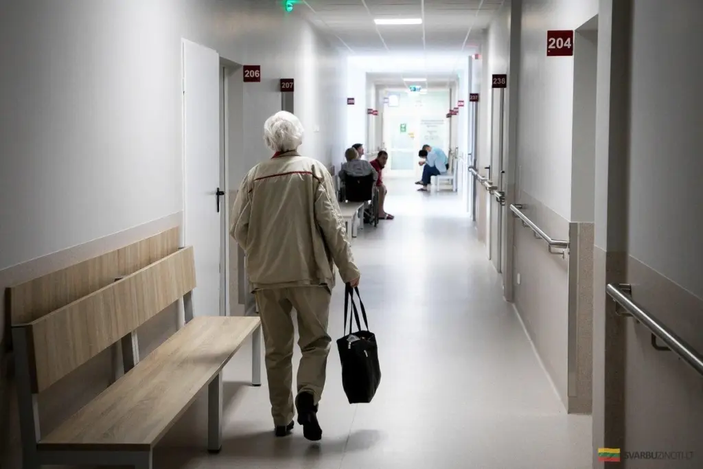 Lékaři bojují s prázdnou pokladnou: „turisté“ berou místa a vaši blízcí se k doktorům nedostanou