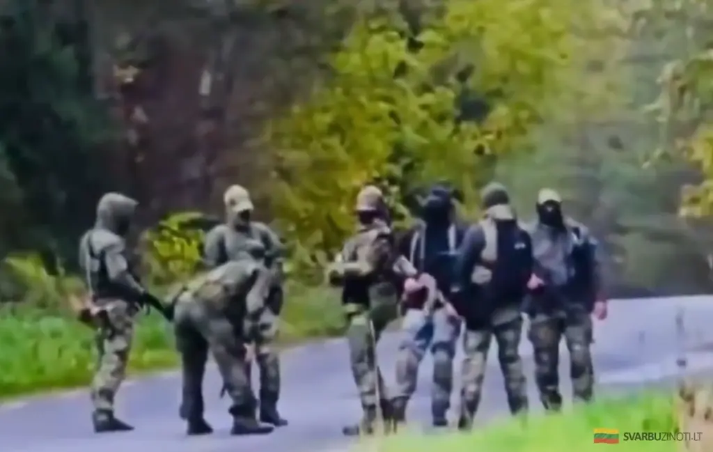 Neoznačení ruští vojáci u estonských hranic: Co to znamená pro Evropu?