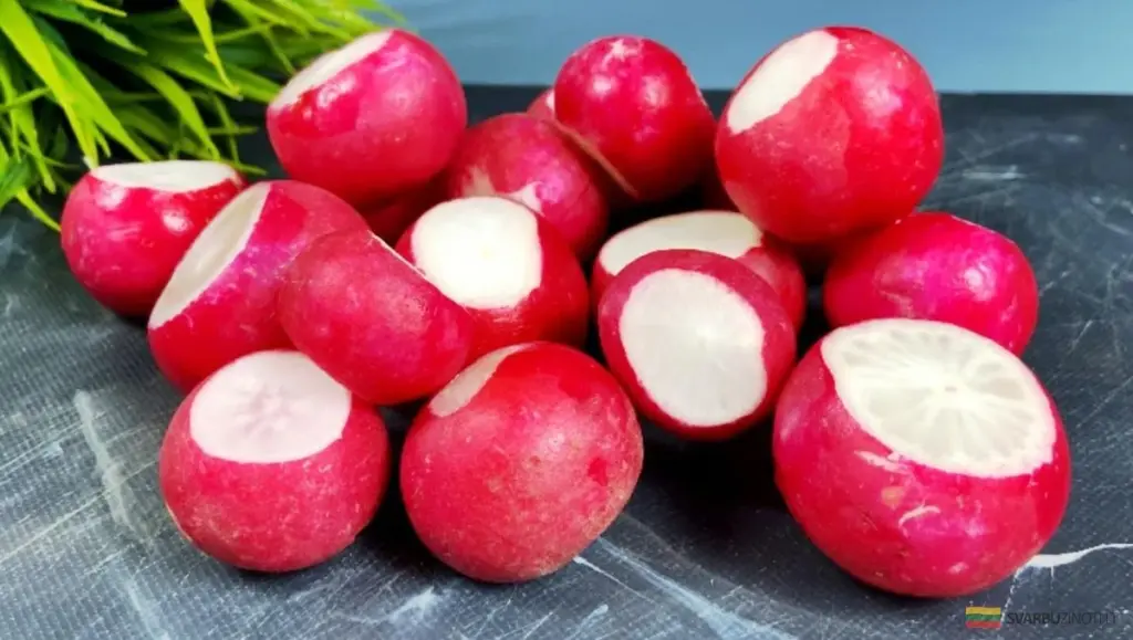 Proč salát s ředkvičkami "Paleček" nahradil vše ostatní: Jednoduchost, která oslní