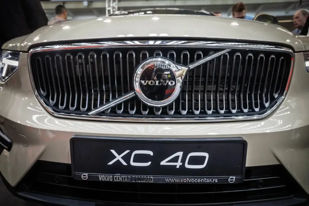 Proč stará Volvo jezdí lépe než nová auta: Tajemství milionových nájezdů odhaleno