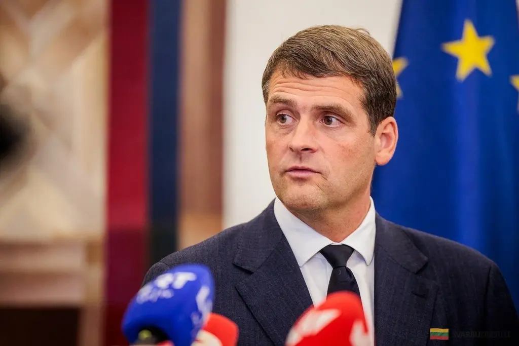 Prokuratura žádá 10krát vyšší pokutu pro Žemaitaitise: odvolání proti trestu za antisemitismus