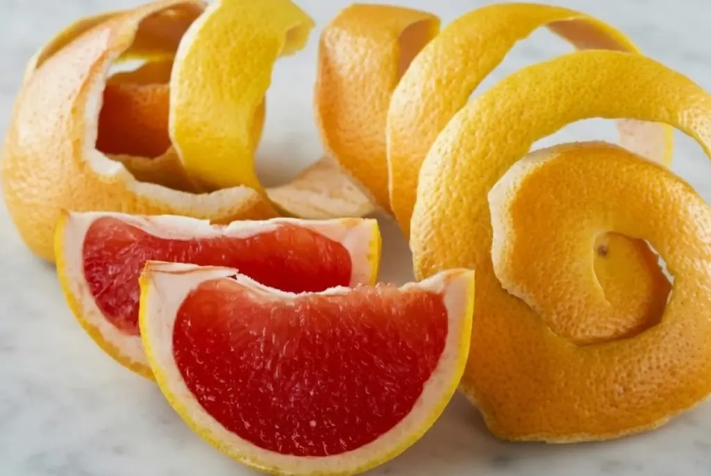 Nevěřili byste, co s grapefruitovou kůrou dokážete: Zkušené hospodyňky už to dávno ví