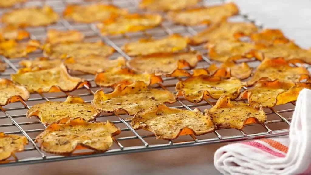 Proč kamarádky mají dokonalé křivky po chipsách a já ne? Tajemství je v tom, jak je připravují.