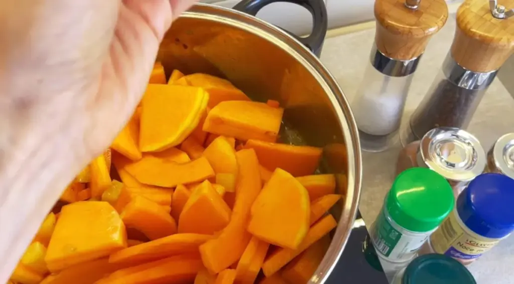 Proč vyhazujete poklad z dýně? Semínka, která předčí i maso a zkrotí cukr